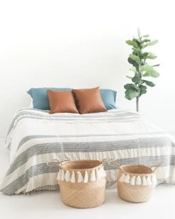 Creative Women 3 Panel Dotted Queen Blanket