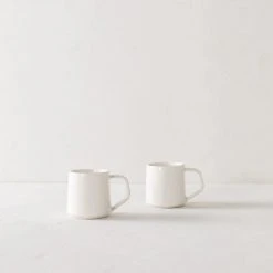 Convivial Minimal Porcelain Mug Set