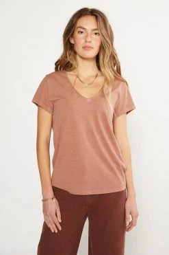 ÉTICA Aiden V Neck Tee 16 ÉTICA Aiden V Neck Tee