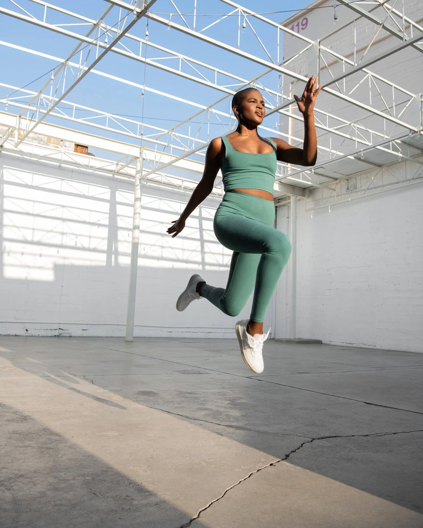 WVN Align Crop Tank 6 WVN Align Crop Tank