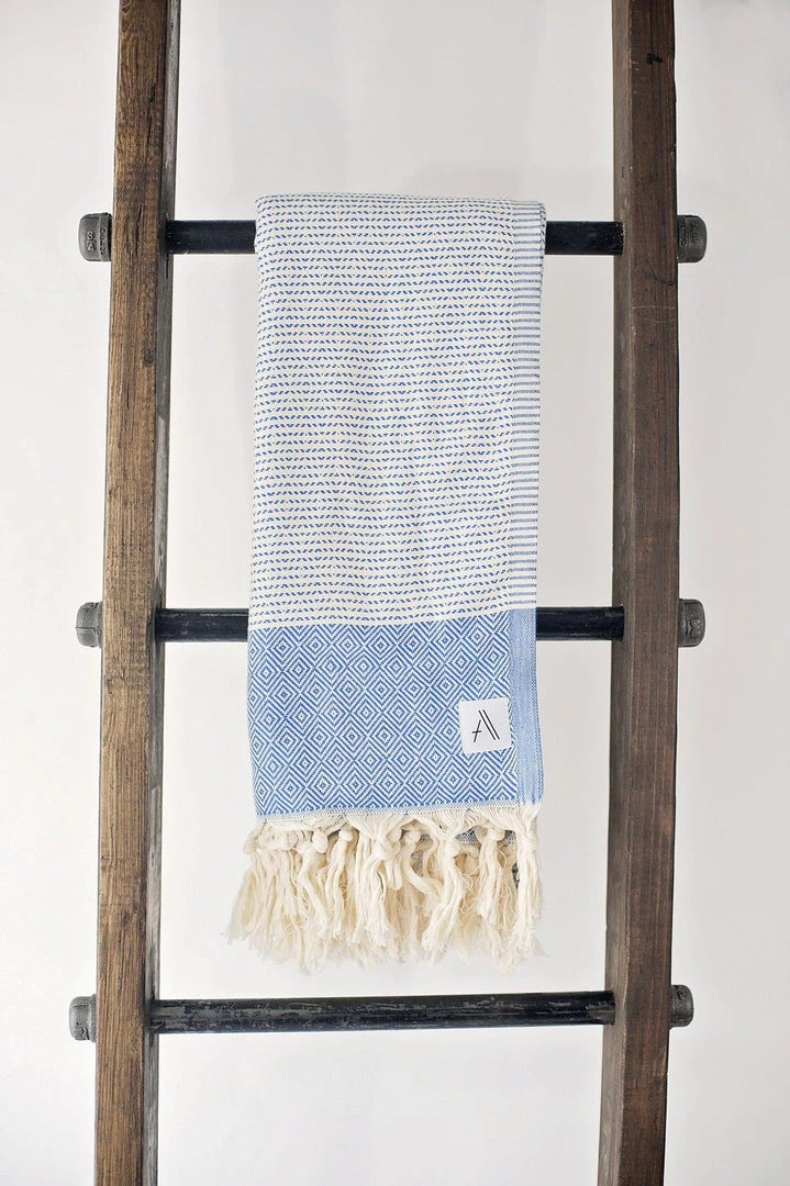 Amante Marketplace Magis Diamond Turkish Towel / Throw Blanket - Blue 3 Amante Marketplace Magis Diamond Turkish Towel / Throw Blanket - Blue