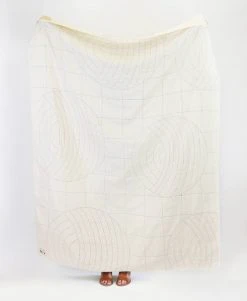 Anchal Crescent Lattice Quilt - Sand