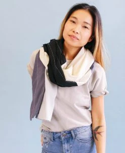 Anchal Naari Colorblock Scarf Accessories