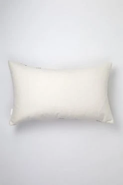 Archive New York Almolonga Lumbar Pillow - White Quilt