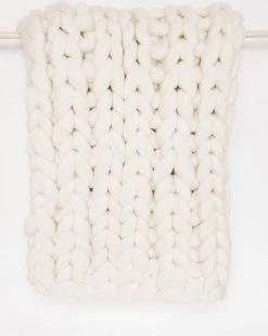 August Sage Chunky Wool Throw Blanket