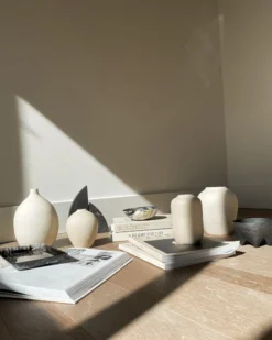 August Sage Solenne Vase - Crema