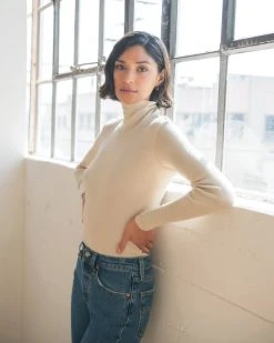 WVN Base Turtleneck Best Sellers