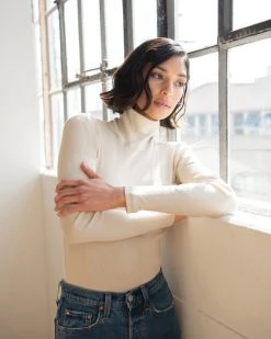 WVN Base Turtleneck Best Sellers