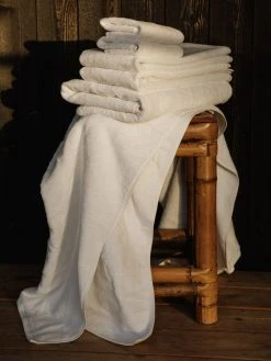 Takasa Home Goods Bath Towel Set - White