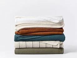 Coyuchi Cascade Matelasse Blanket - Alpine White