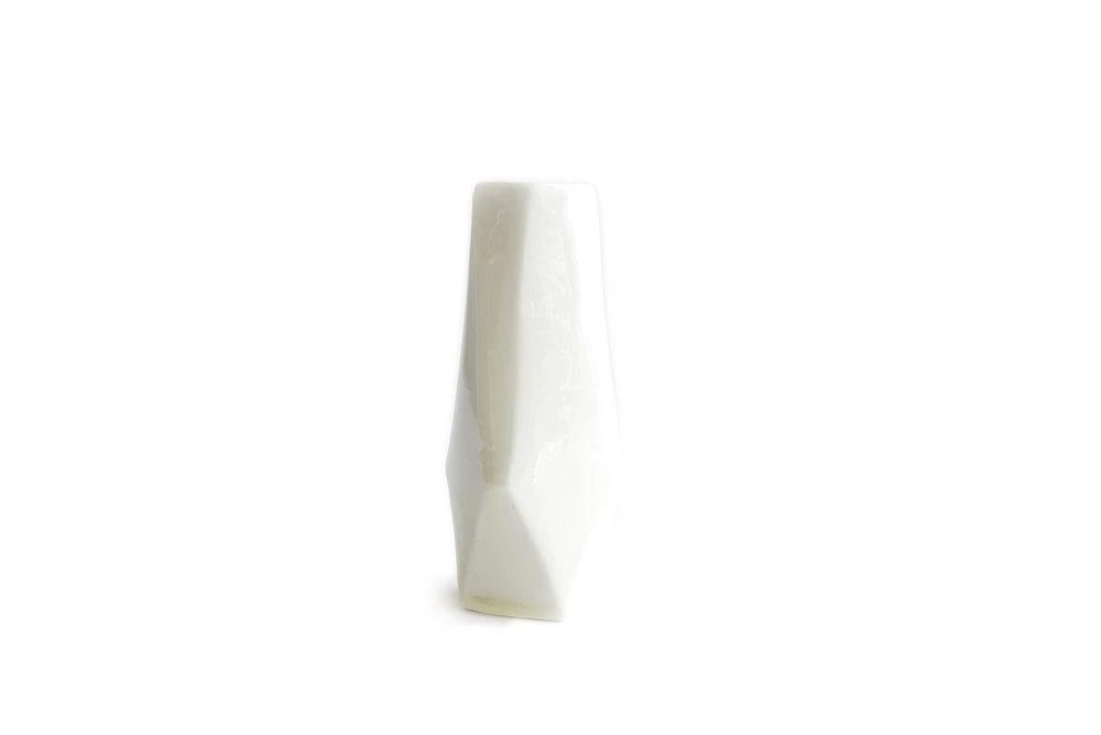 Lauren HB Studio Chisel Porcelain Vase 4 Lauren HB Studio Chisel Porcelain Vase