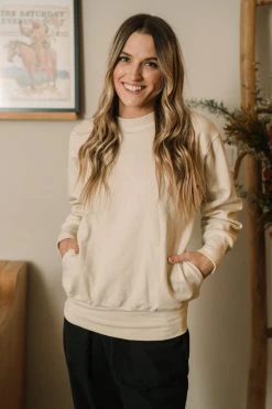 Mien Cozy Fleece Sweatshirt