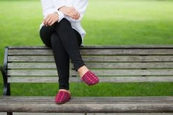 Darzah Shoes Tatreez Mule - Magenta + Rose