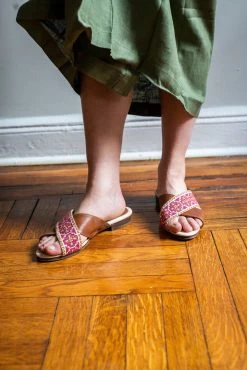 Darzah Shoes Tatreez Cross Sandal - Berry