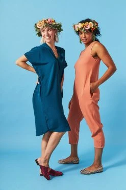 Darzah Shoes Tatreez Flats - Rose