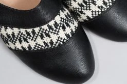 Darzah Shoes Tatreez Oxford - Black