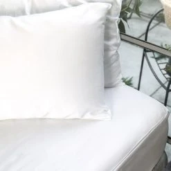 Ettitude Best Sellers Bamboo Sateen Fitted Sheet - Cloud 10 Ettitude Best Sellers Bamboo Sateen Fitted Sheet - Cloud