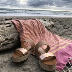 Hilana: Upcycled Cotton Fethiye Upcycled Turkish Towel - Pink