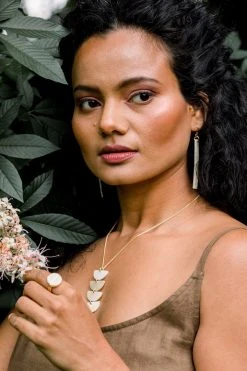 Hathorway Tinh Horn Bar Earrings