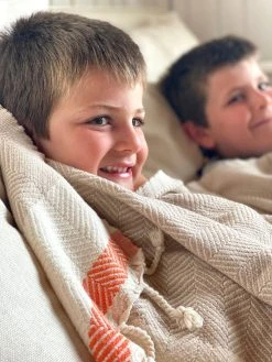 Hilana: Upcycled Cotton Pipa Upcycled Throw Blanket