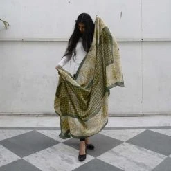 Ichcha Accessories Green Rose Scarf