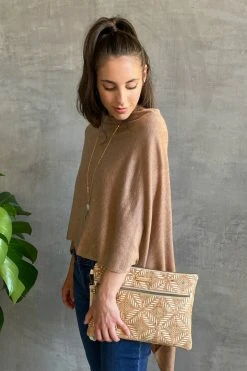 Carry Courage Inventor Cork Tablet Organizer - Cream