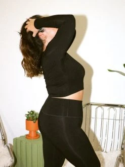 Mary Young Kaela Bamboo Long Sleeve Top Pajamas + Loungewear