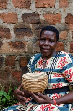 KAZI Home Goods Small Banana Leaf Half Moon Deep Round Bowl 7 KAZI Home Goods Small Banana Leaf Half Moon Deep Round Bowl