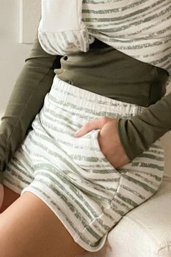 LA Relaxed New Arrivals Well Loved Short