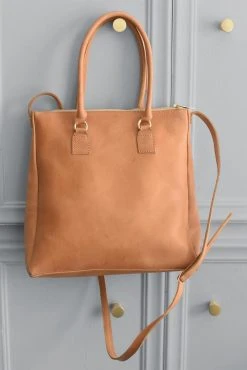 Purse & Clutch Larger Crossbody Handbag - Caramel Accessories