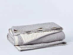 Coyuchi Manzanita Quilt - Pewter