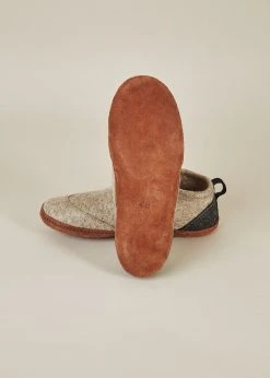 Kyrgies Men's Wool Tengries Slippers - Oatmeal Best Sellers
