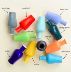 Middle Kingdom Glossy Mini Porcelain Vase 3