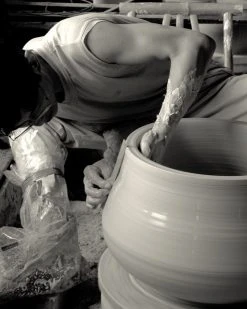 Middle Kingdom Best Sellers Colorful Mini Porcelain Vase 2