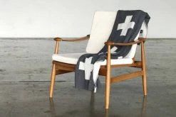 Newly Goods Cross Recycled Throw Blanket