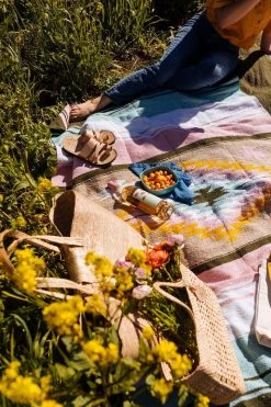 Caminito Best Sellers Tierra Upcycled Blanket