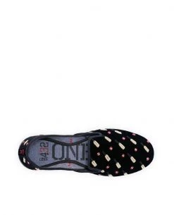 ONE432 Cricket Unisex Jutti Loafer - Cocktail