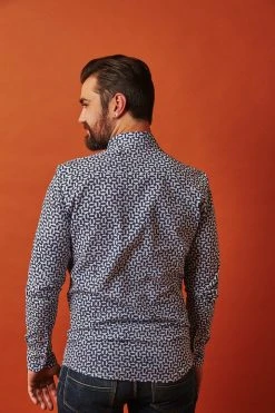 Passion Lilie Men's Hex Flex Button Down Shirt