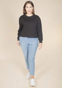 Poplinen Clothing Cindy Crop Pocket Tee - Black