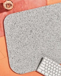Slash Objects R2 Recycled Rubber Deskmat - Gris