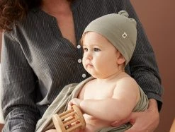 Coyuchi Remi Baby Blanket + Beanie Set - Laurel