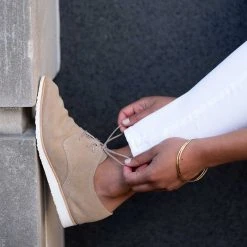 Nisolo Shoes Sedona Lightweight Derby - Stone