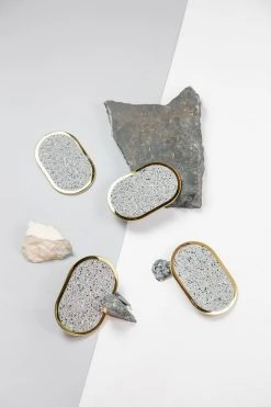 Slash Objects Office Accessories Ring Recycled Rubber Coaster Set - Gris 13 Slash Objects Office Accessories Ring Recycled Rubber Coaster Set - Gris