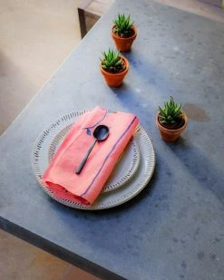 Soil To Studio Kitchen + Dining Zeenat Linen Napkin Set - Flamingo Pink