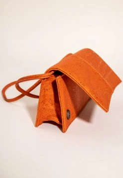 Tiradia Cork Street Chic Cork Crossbody Accessories