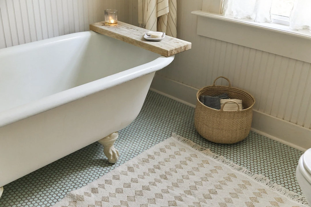 Territory Design Home Goods Metallic Oro Wool Rug 6 Territory Design Home Goods Metallic Oro Wool Rug