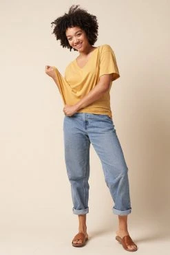 The Standard Stitch Clothing Relaxed V - Golden