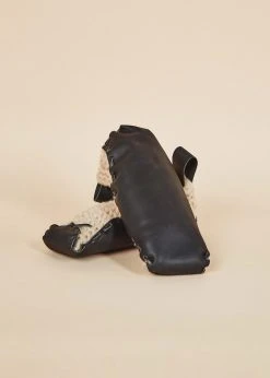 Chilote Best Sellers Unisex House Slippers - Black