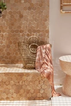 Village Thrive Baskets Sama Seagrass Tote Bag