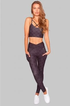 Wolven Activewear + Athleisure Crossover Recycled Legging With Pockets - Summit